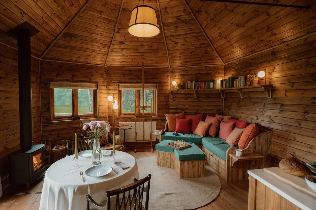 Hire Open Plan Living Area 1024 Wide